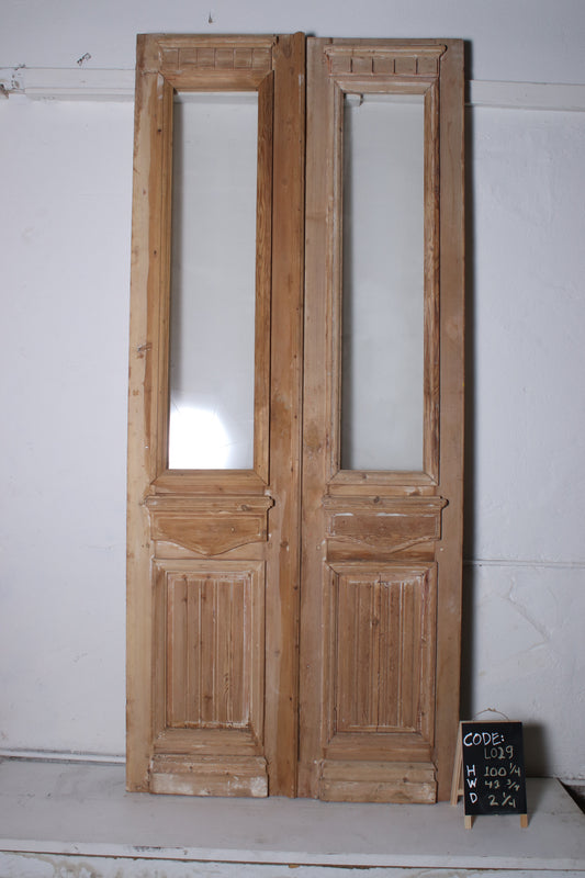 VINTAGE DBL FRENCH GLASS DOOR L029