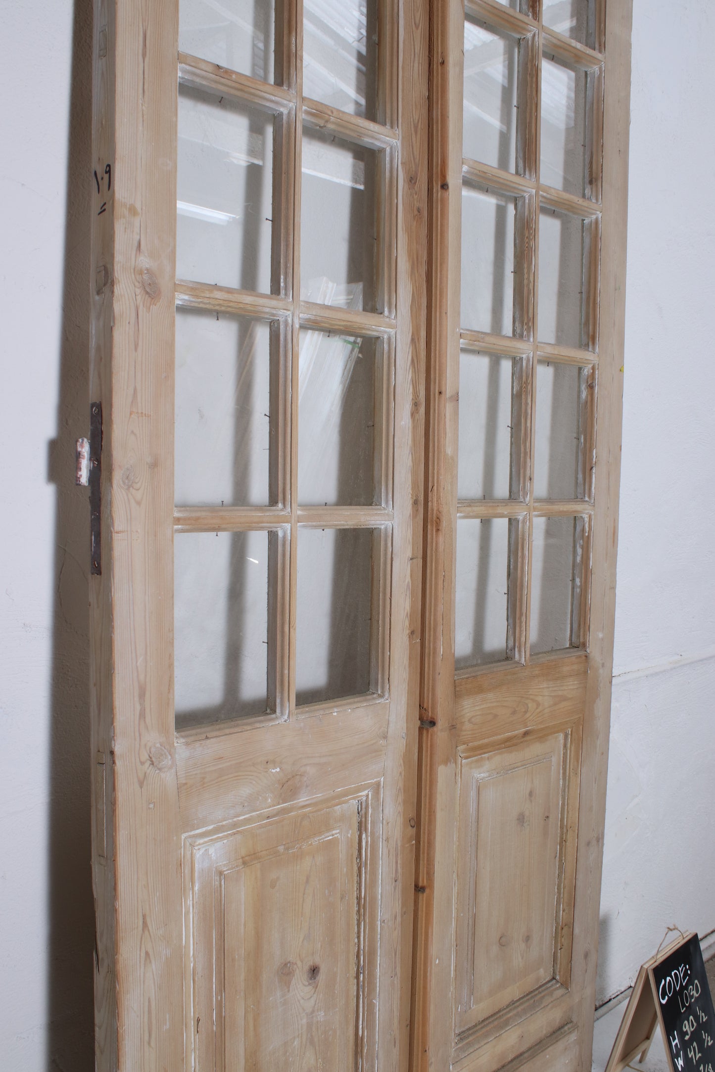 VINTAGE DBL FRENCH GLASS DOOR L030