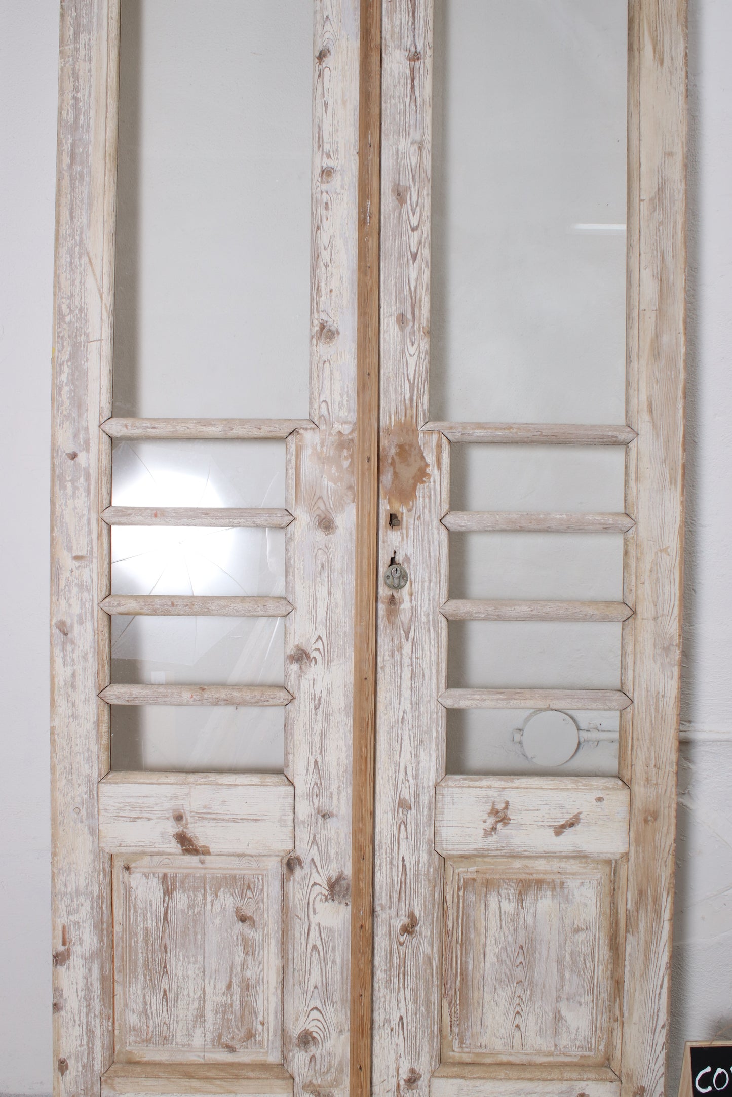 VINTAGE DBL FRENCH GLASS DOOR L032