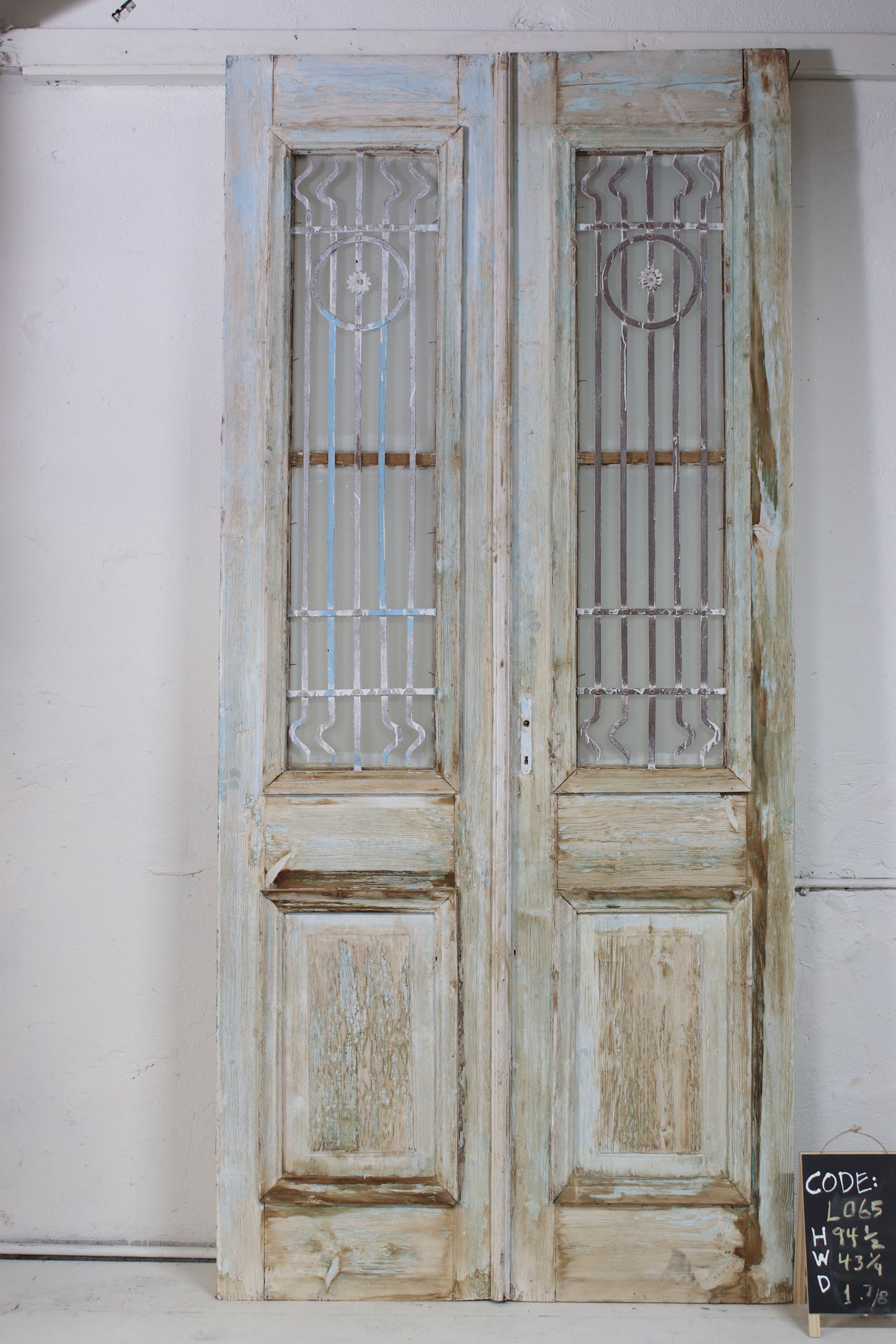 VINTAGE DBL GLASS METAL FRENCH DOOR L065