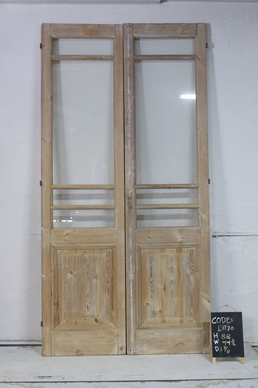 VINTAGE DBL FRENCH  GLASS DOOR L070