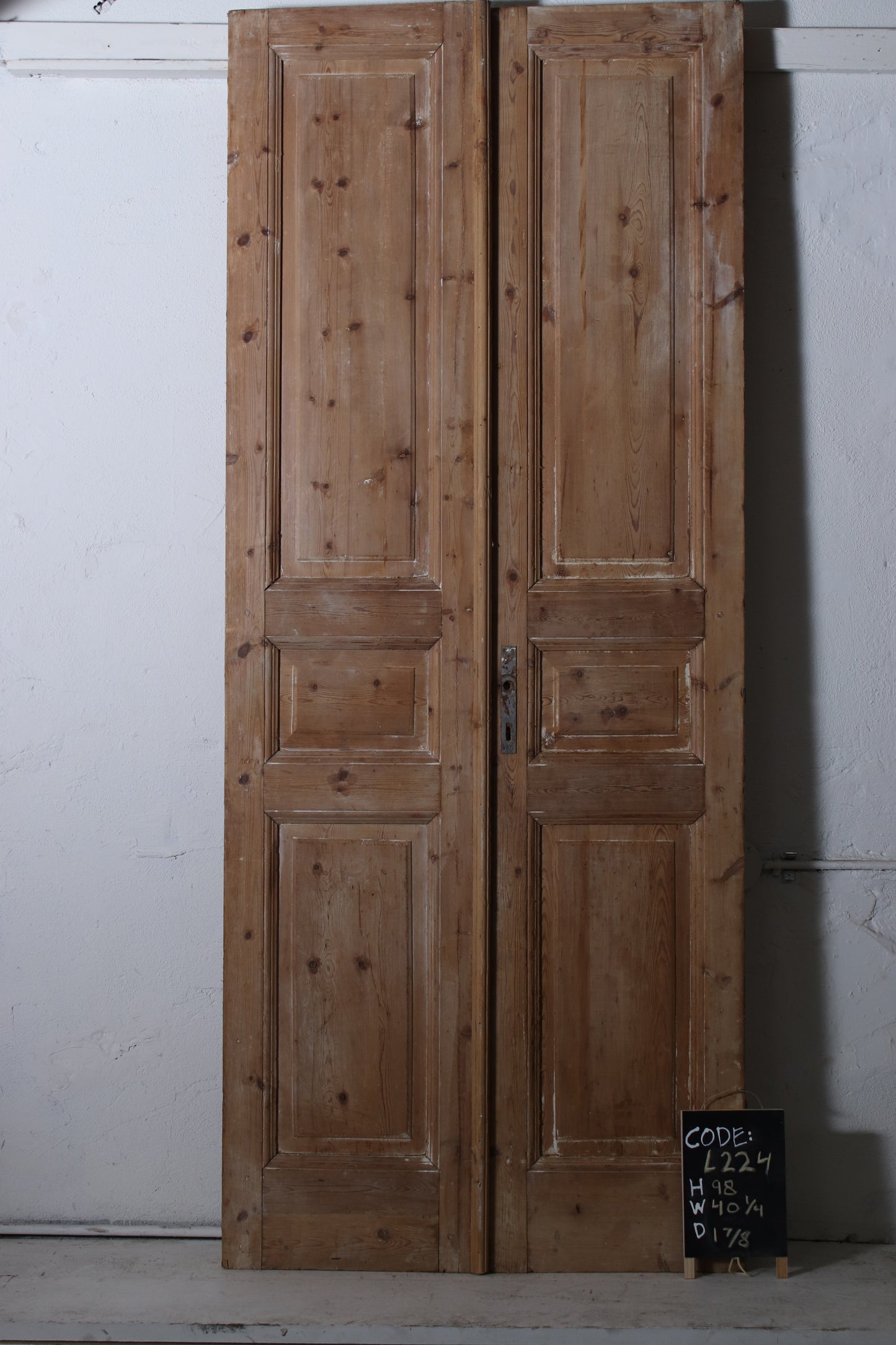 VINTAGE DBL FRENCH  DOOR L224