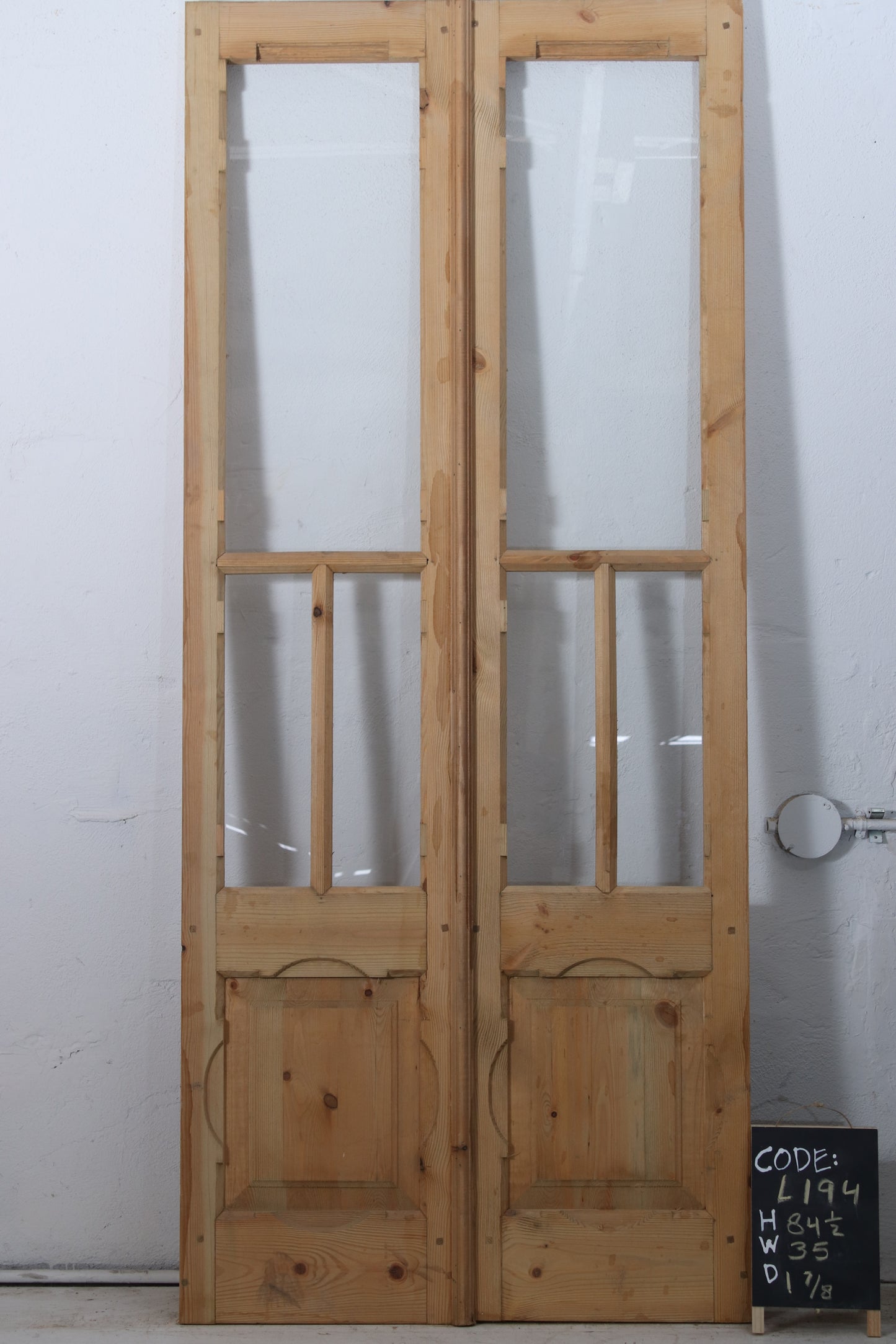 VINTAGE DBL FRENCH  GLASS DOOR L194