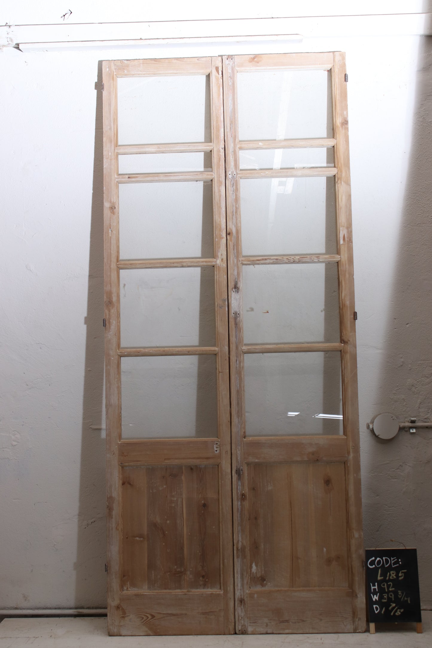 VINTAGE DBL FRENCH  GLASS DOOR L185