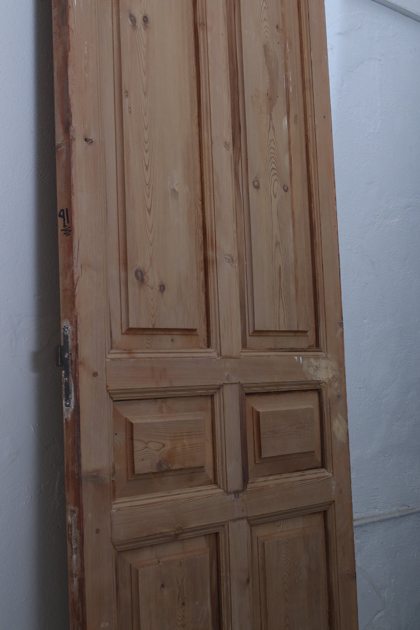 VINTAGE SINGLE DOOR L174