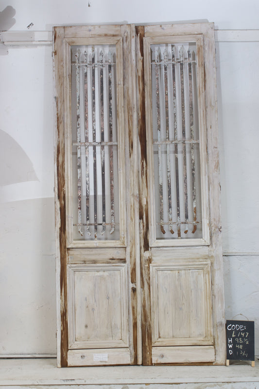 VINTAGE DBL METAL FRENCH DOOR L147