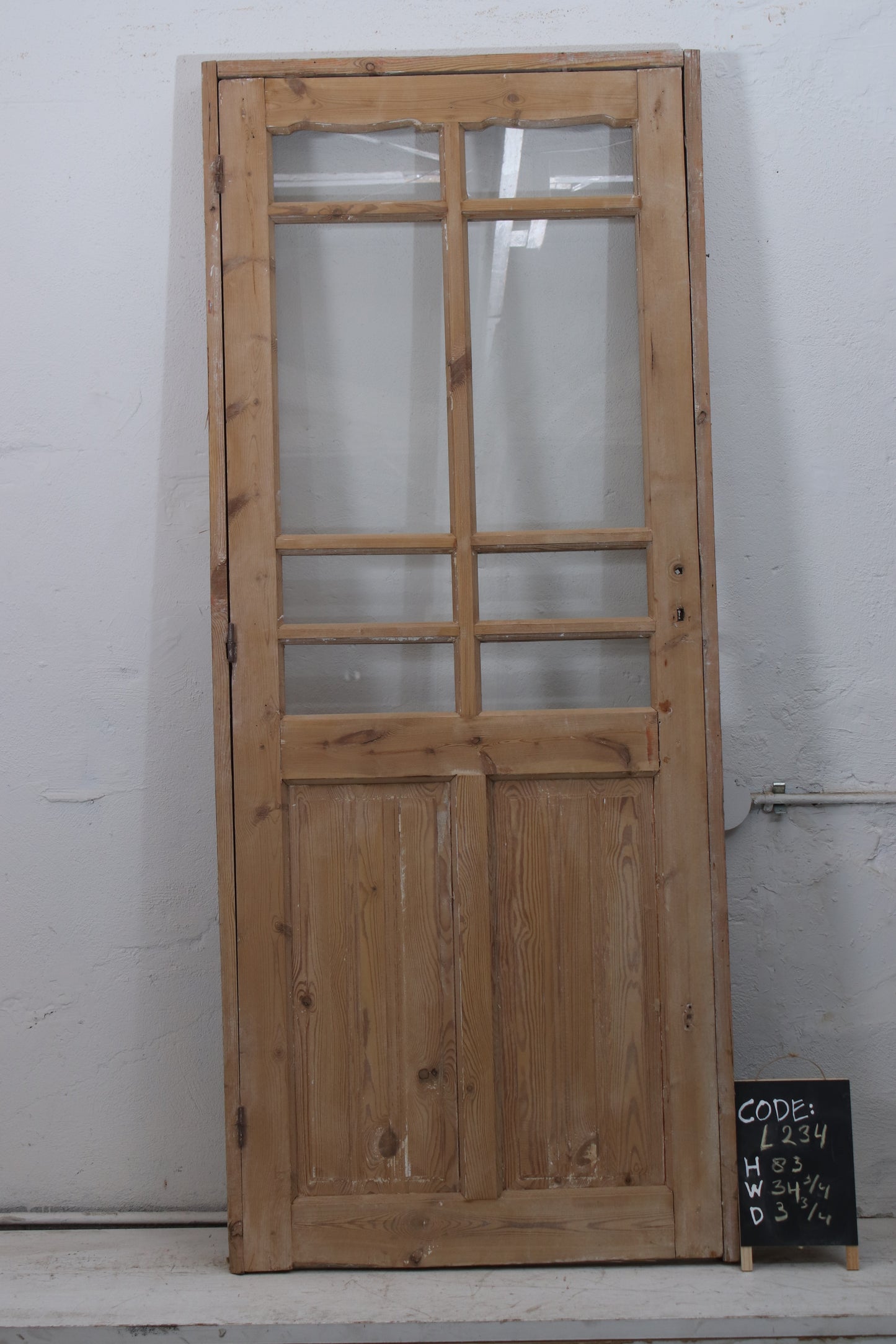 VINTAGE SINGLE GLASS DOOR L234