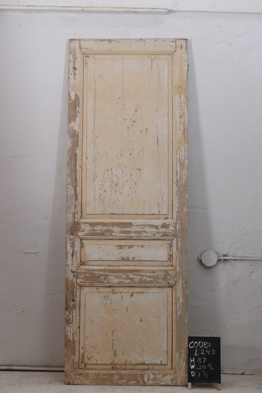 VINTAGE SINGLE DOOR L240