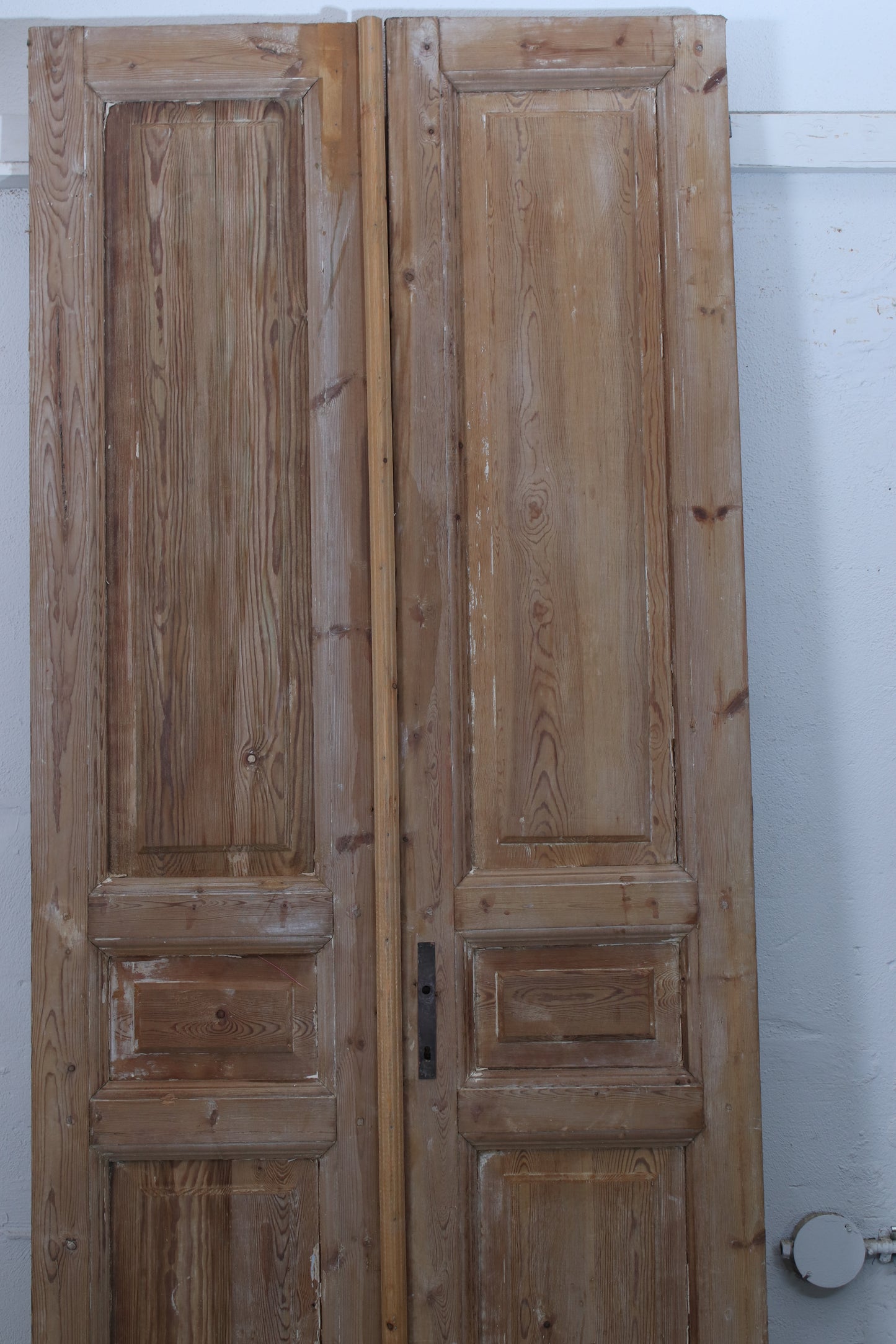 VINTAGE DOUBLE DOOR L256