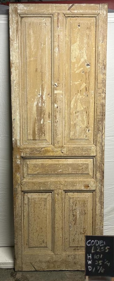 VINTAGE SINGLE DOOR L255