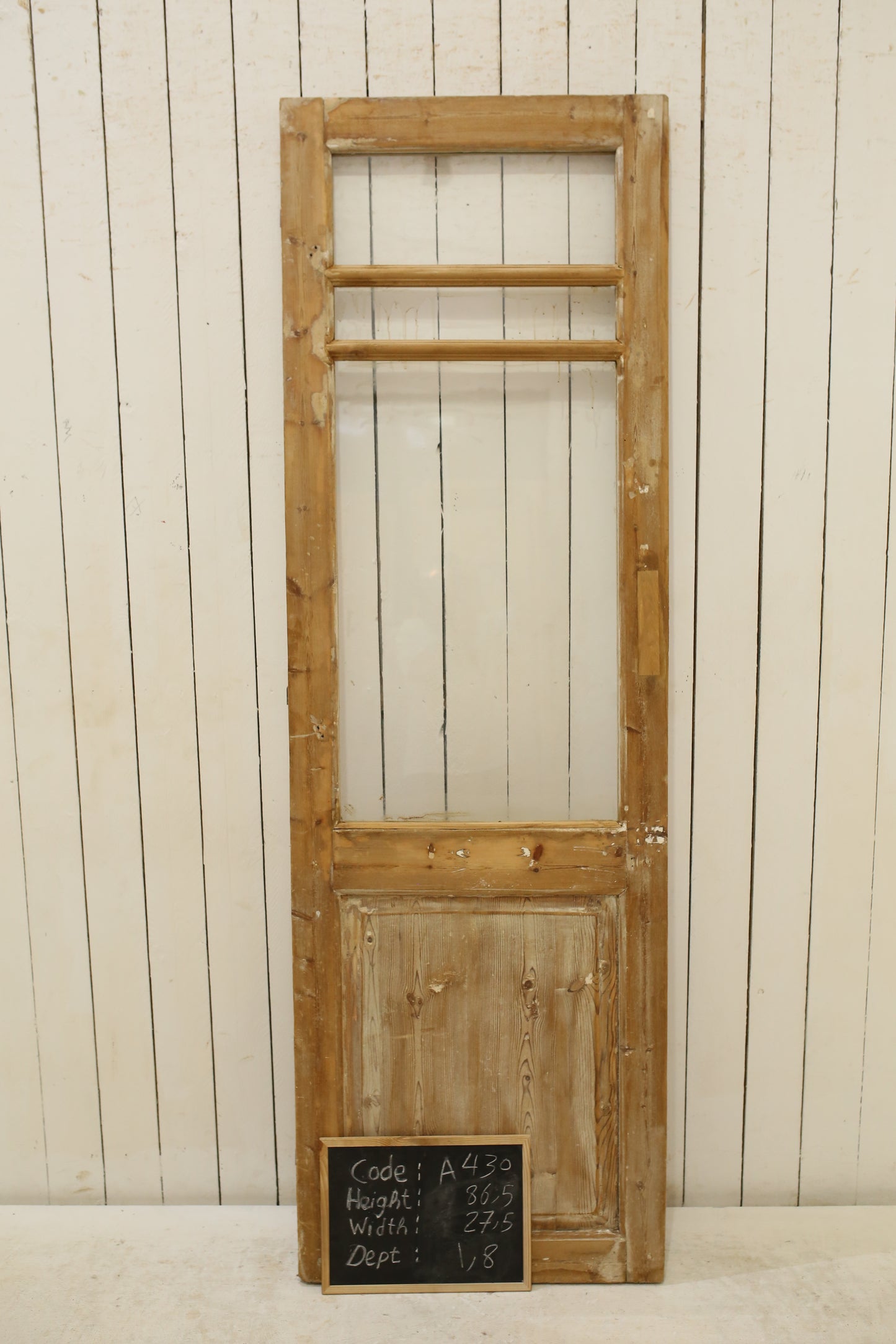 VINTAGE SINGLE GLASS DOOR A430