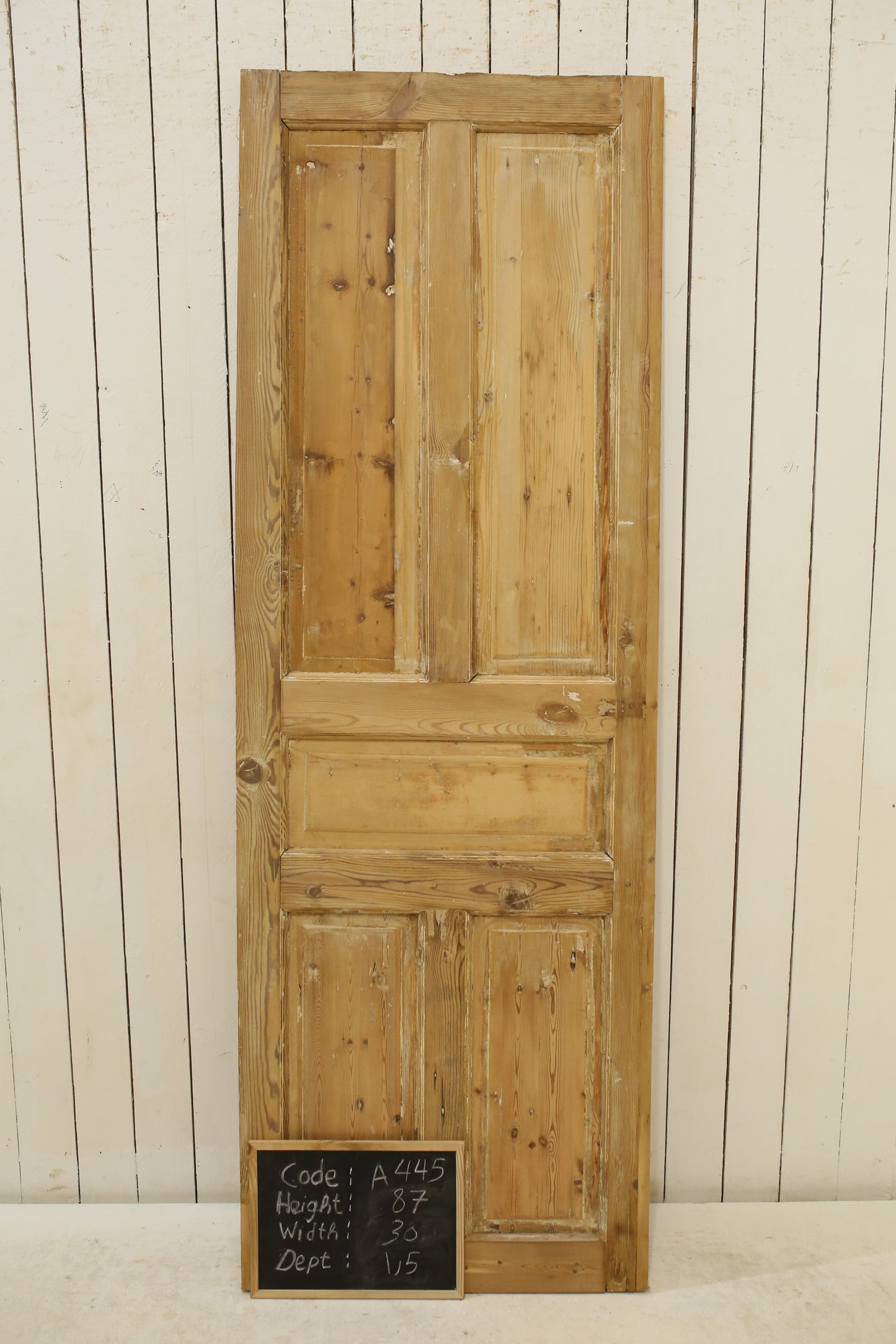 VINTAGE SINGLE DOOR A445