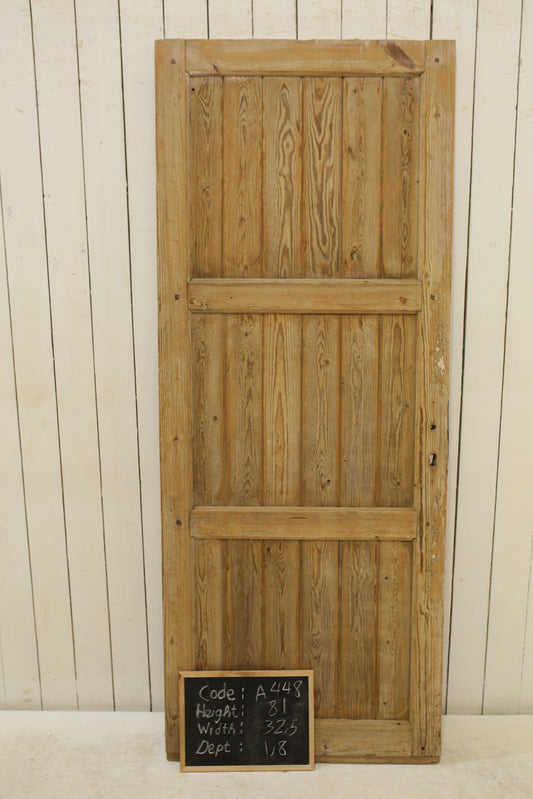 VINTAGE SINGLE DOOR A448