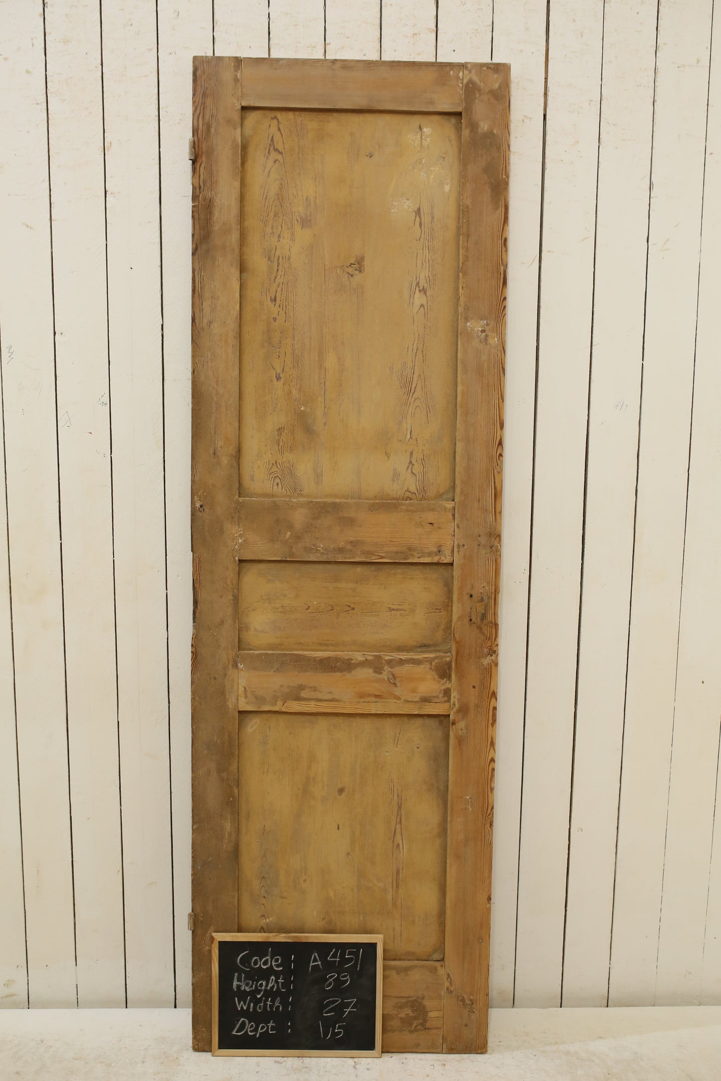 VINTAGE SINGLE DOOR A451