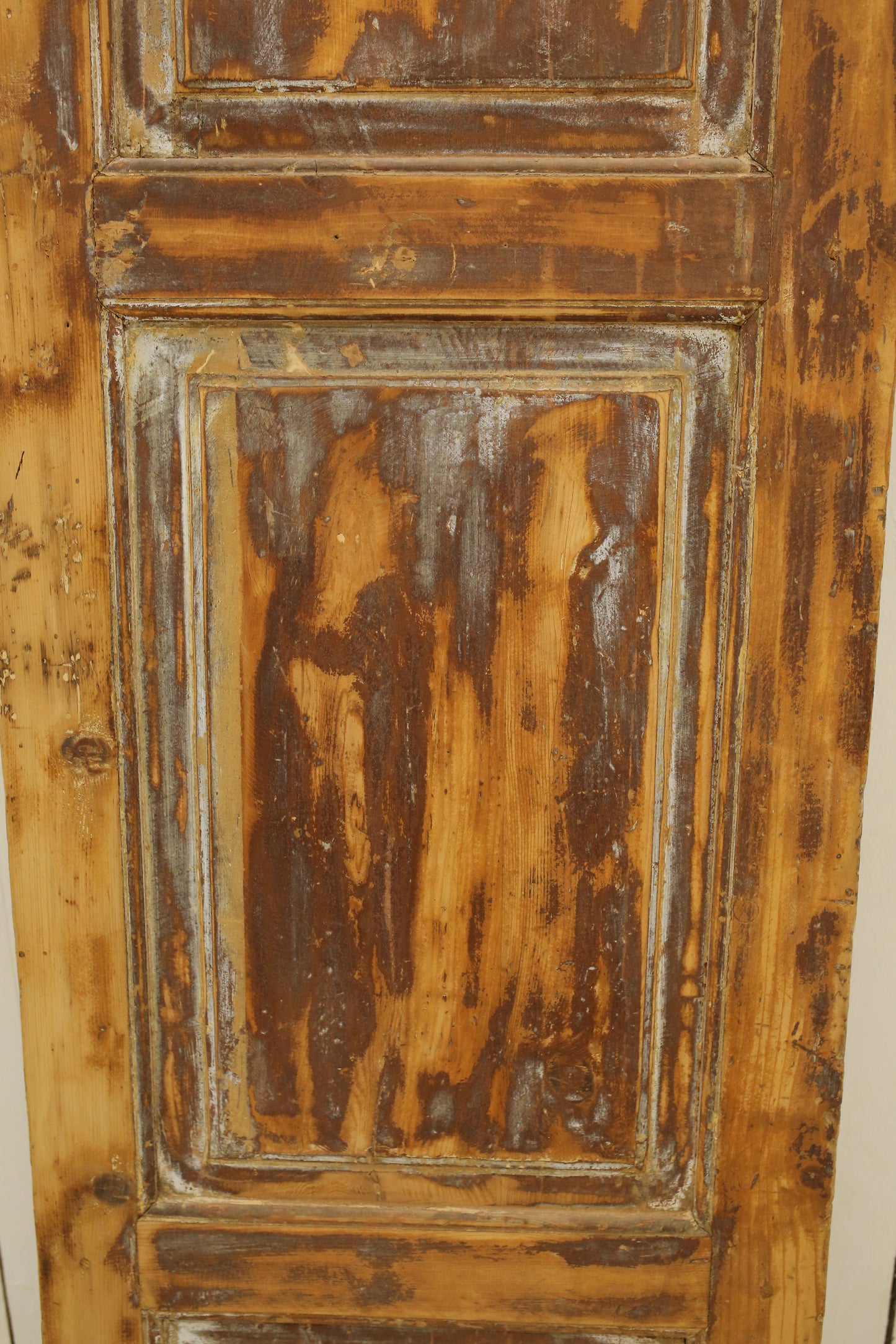 VINTAGE SINGLE DOOR A452