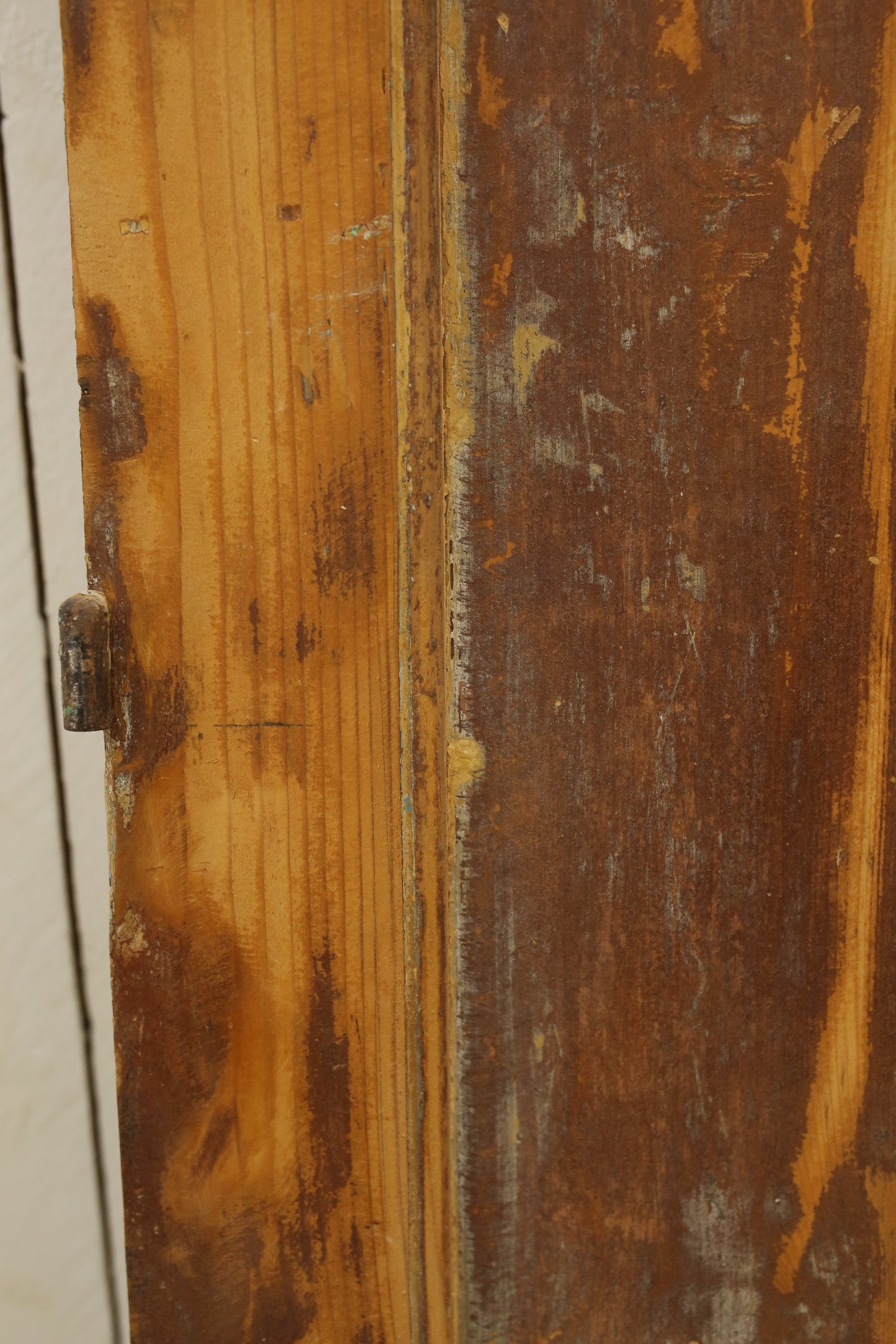 VINTAGE SINGLE DOOR A452