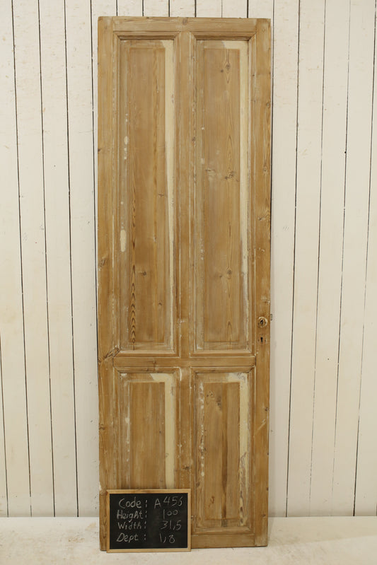 VINTAGE SINGLE DOOR A456