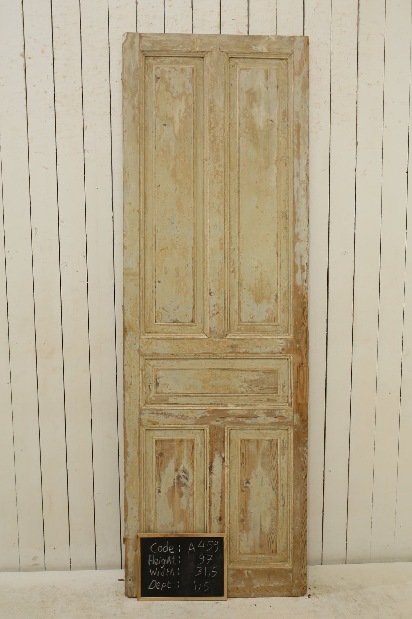 VINTAGE SINGLE DOOR A459