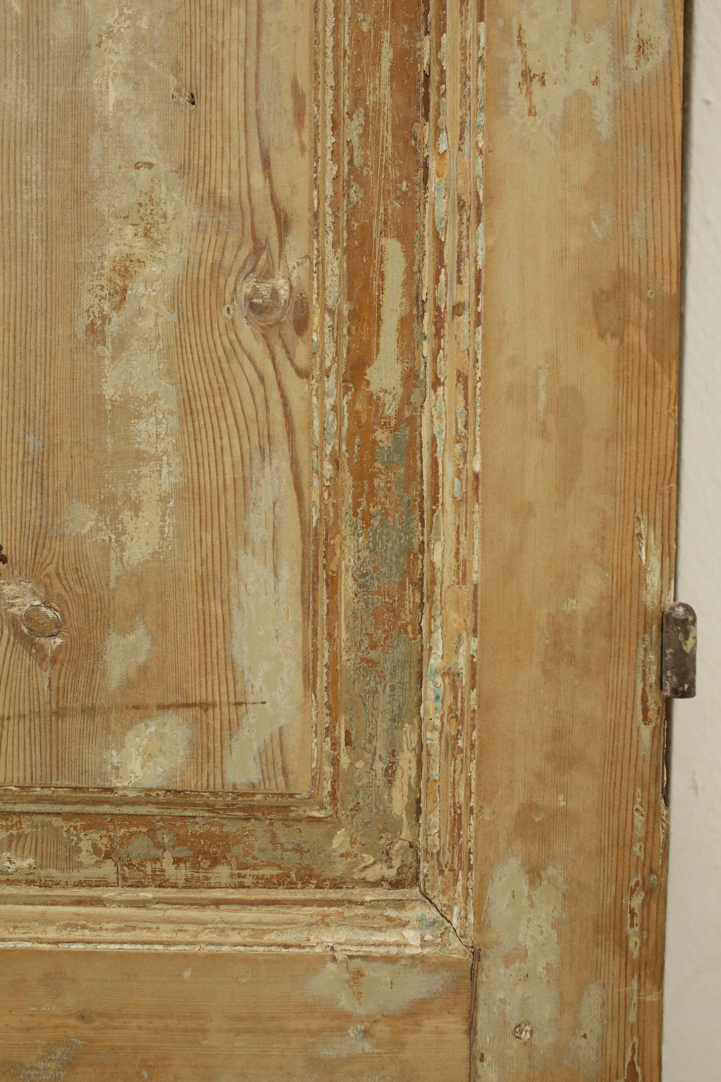 VINTAGE SINGLE DOOR A459