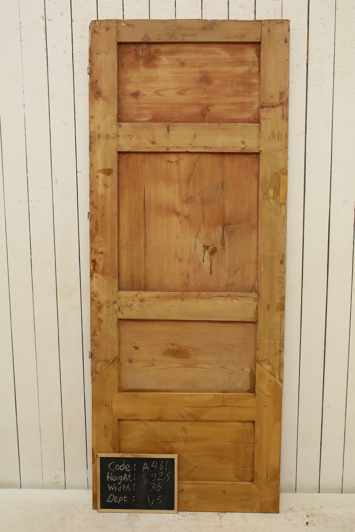 VINTAGE SINGLE DOOR A461