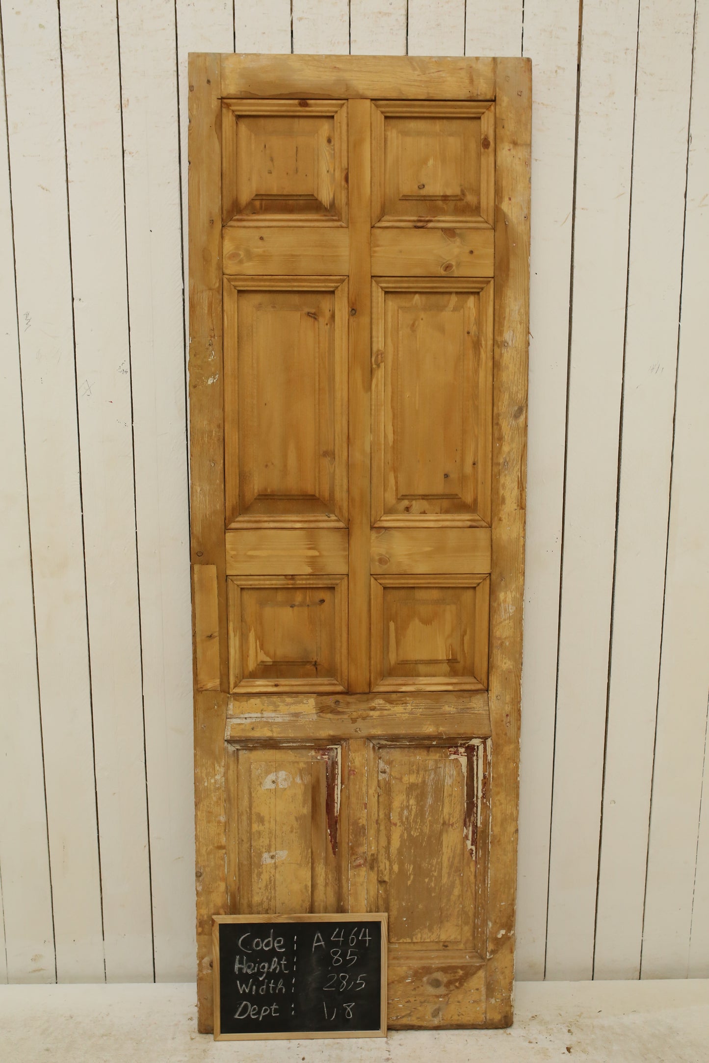 VINTAGE SINGLE DOOR A464