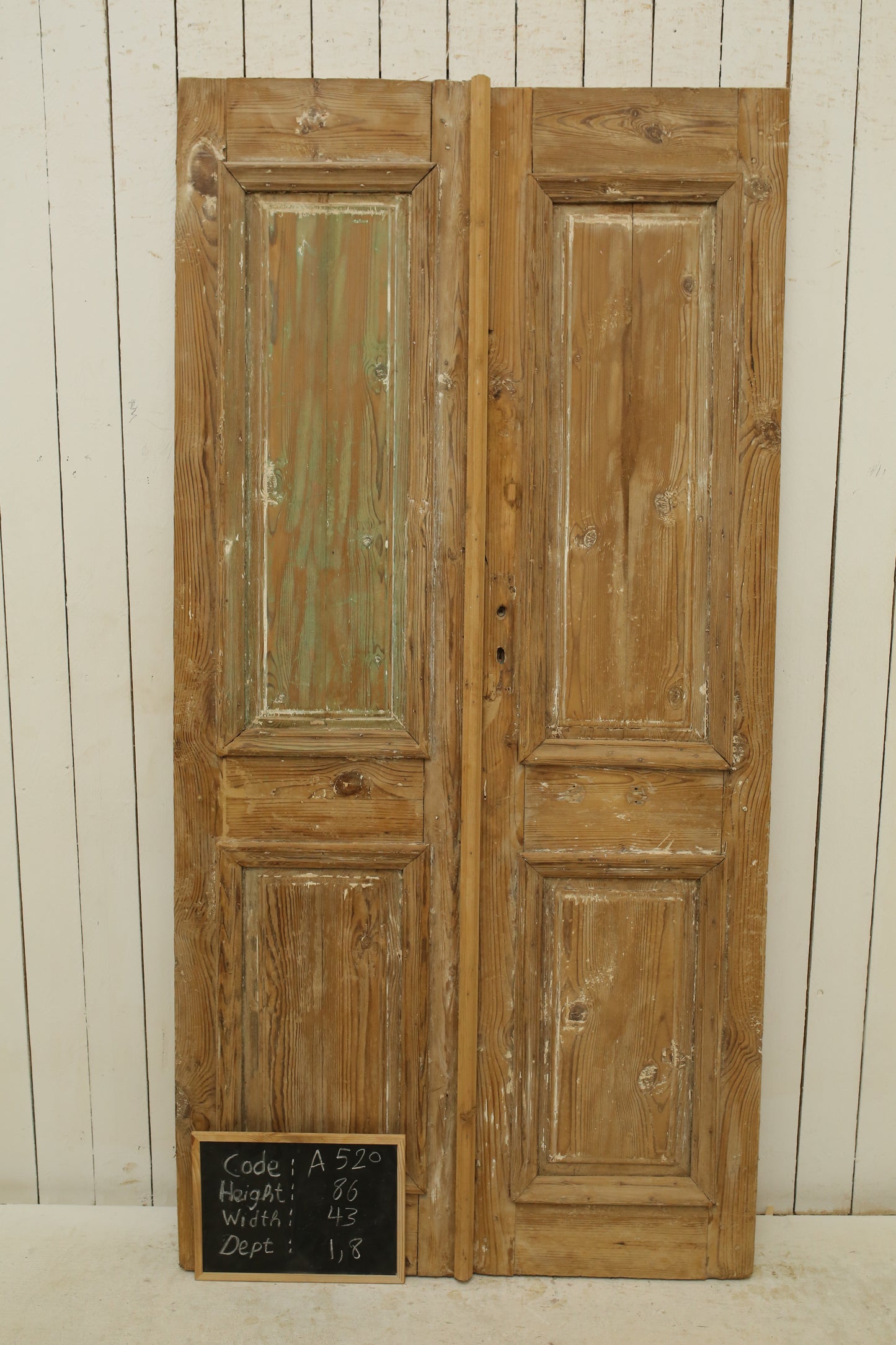 VINTAGE DBL FRENCH DOOR A520