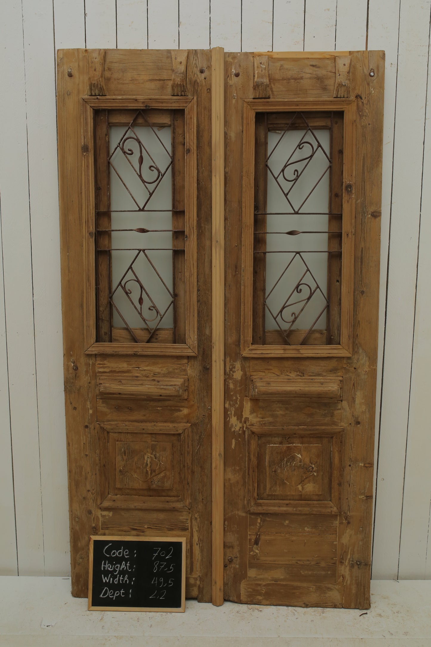 VINTAGE DBL FRENCH METAL DOOR 702