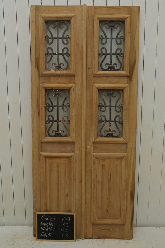 VINTAGE DBL FRENCH METAL DOOR 704