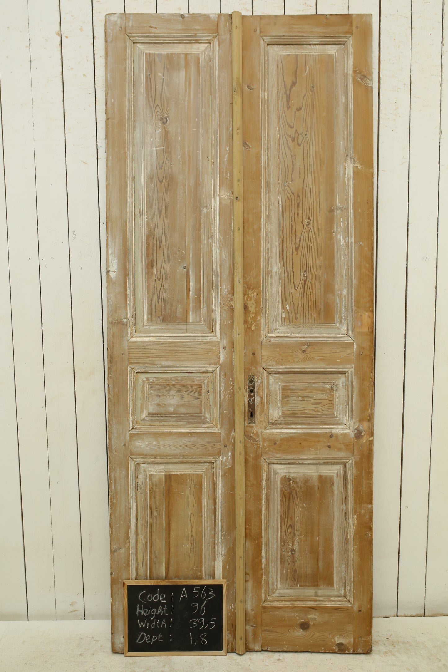 VINTAGE DBL FRENCH DOOR A563