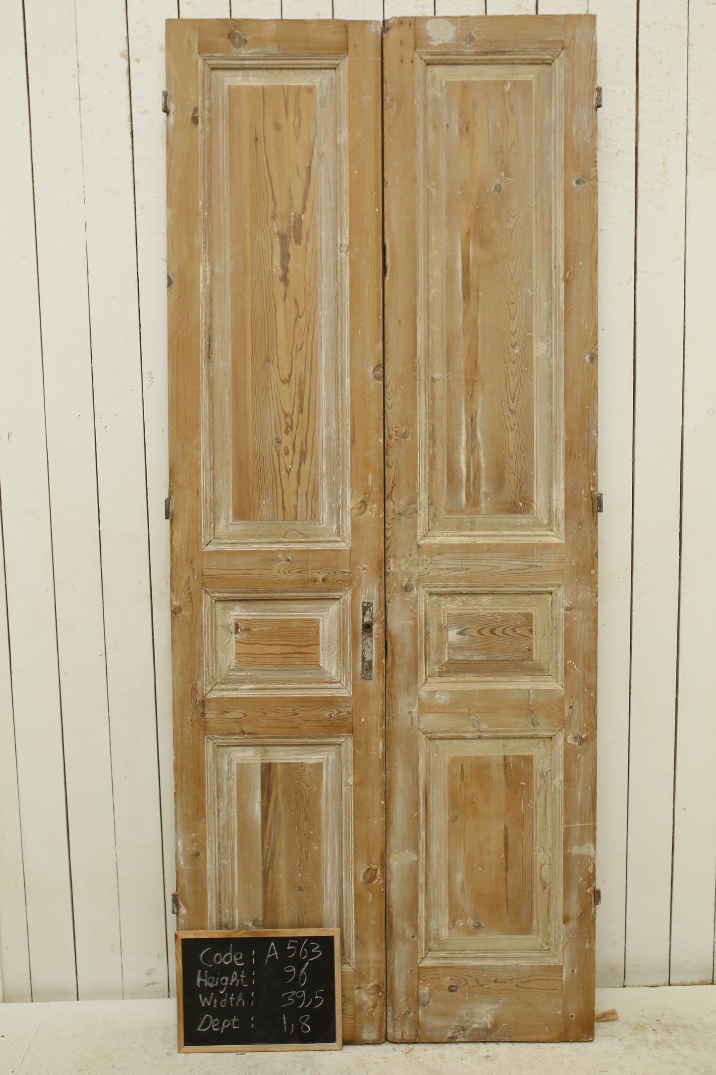 VINTAGE DBL FRENCH DOOR A563