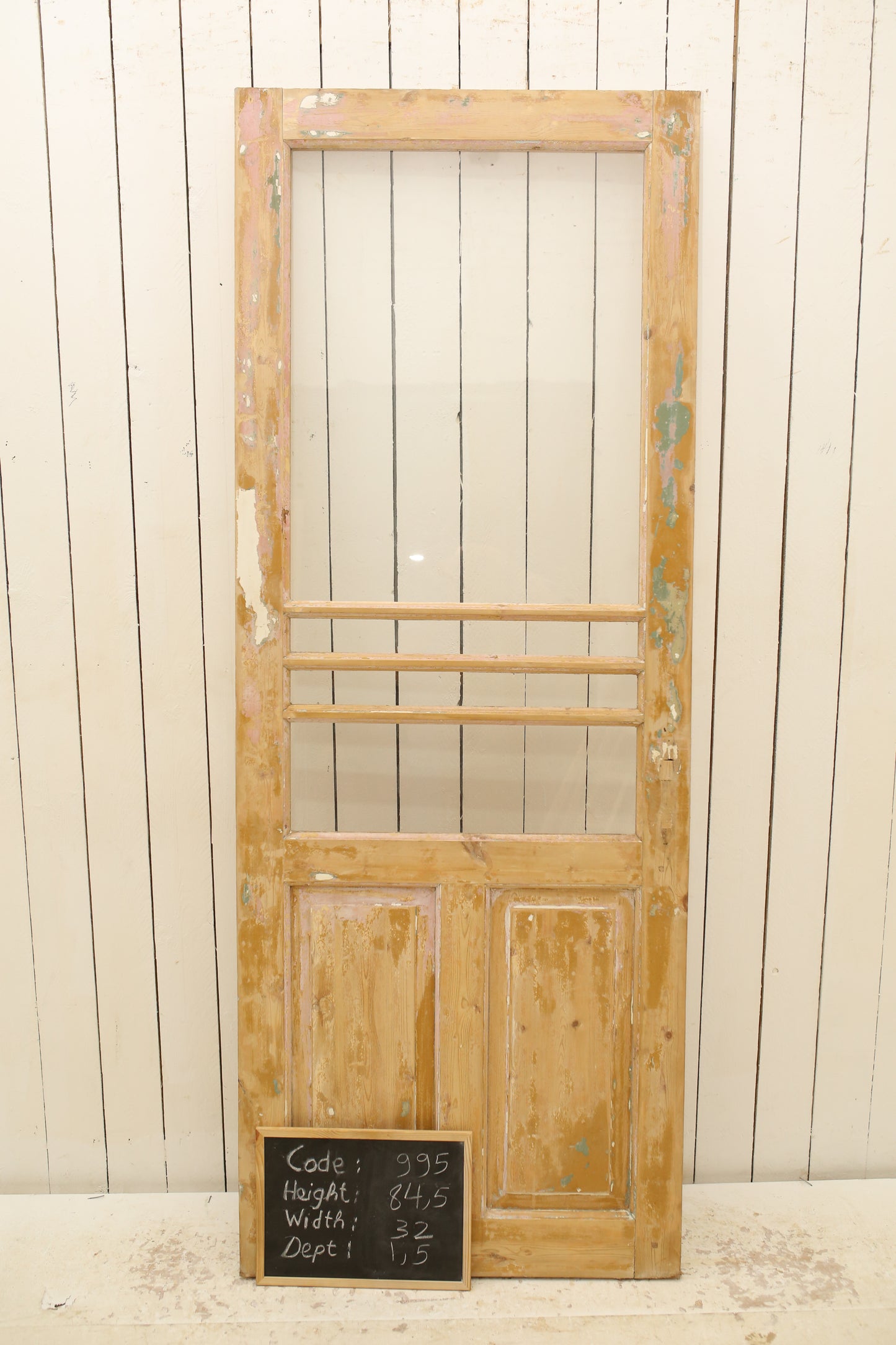 VINTAGE SINGLE GLASS DOOR 995