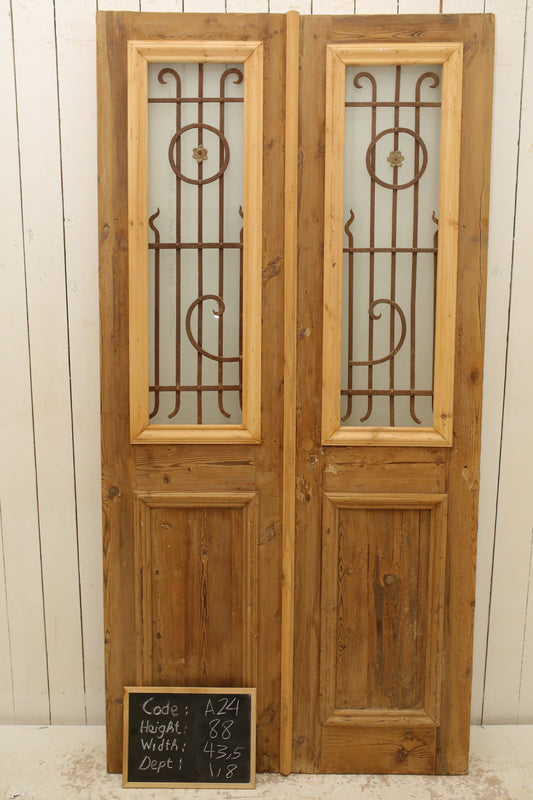 VINTAGE DBL FRENCH METAL DOOR A24