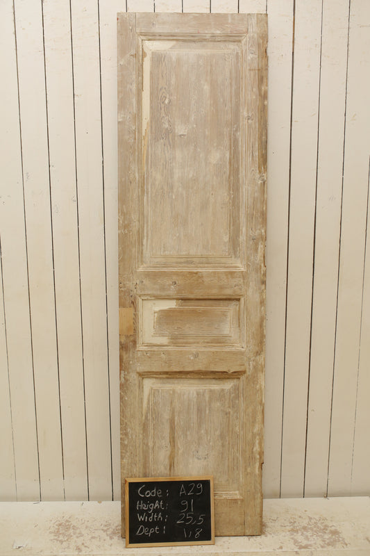 VINTAGE SINGLE DOOR A29