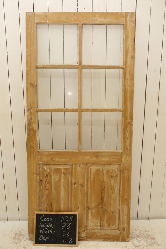 VINTAGE SINGLE GLASS DOOR A38