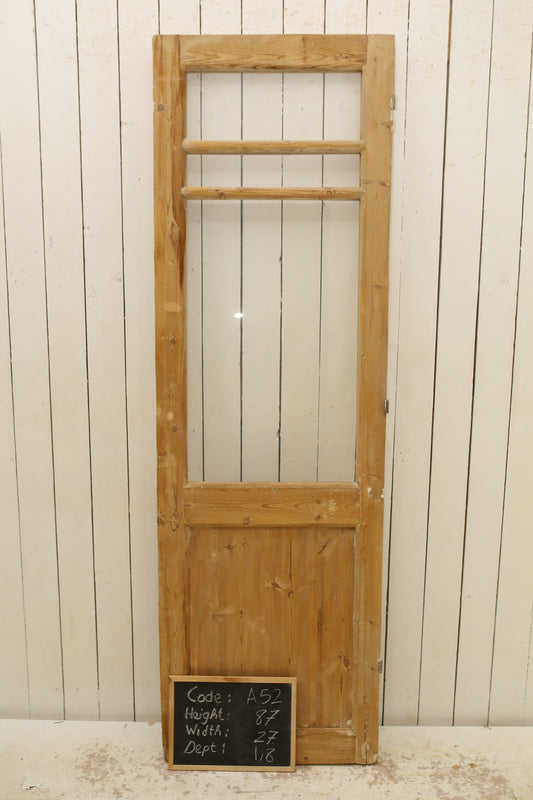 VINTAGE SINGLE GLASS DOOR A52