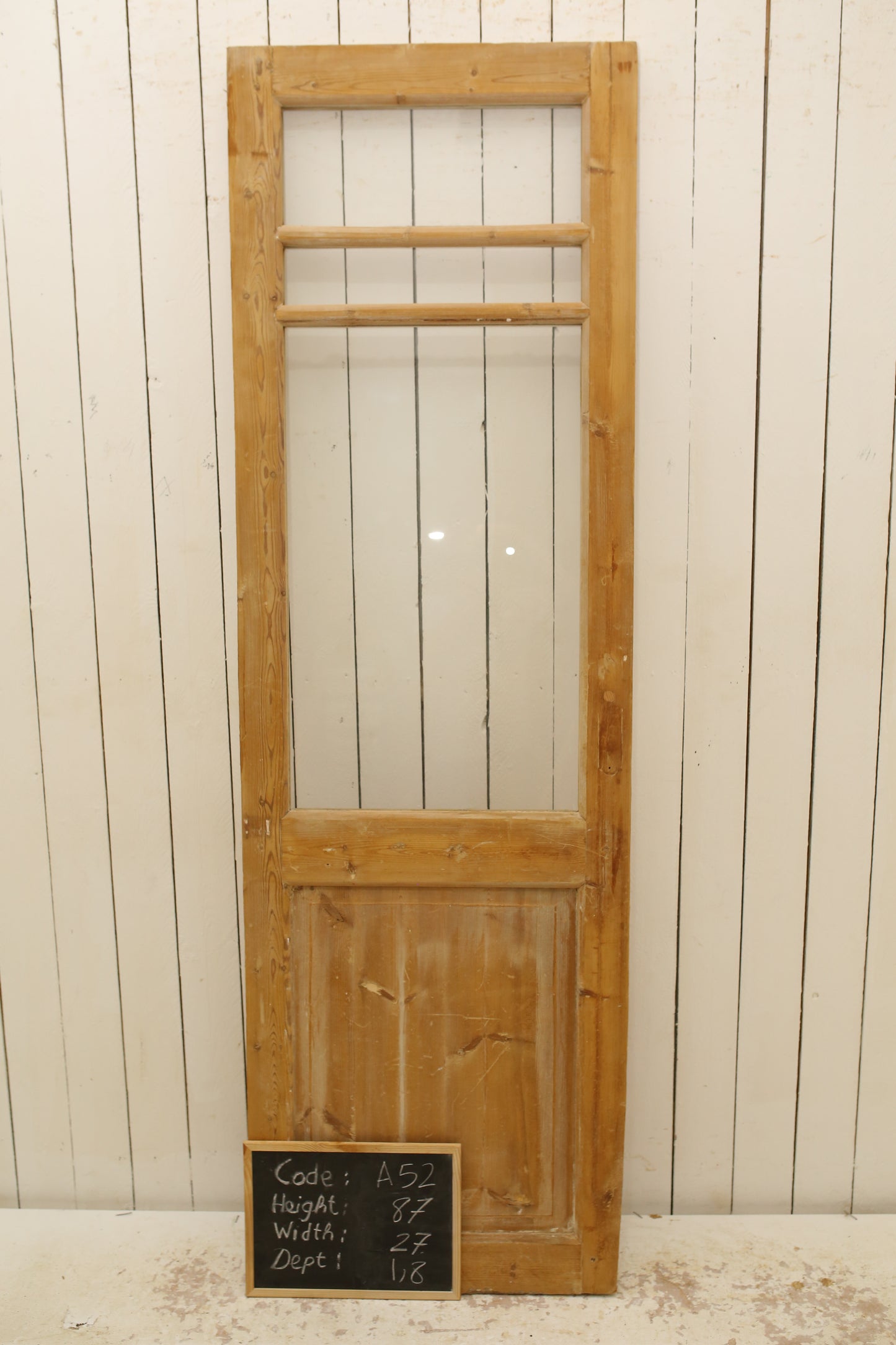 VINTAGE SINGLE GLASS DOOR A52