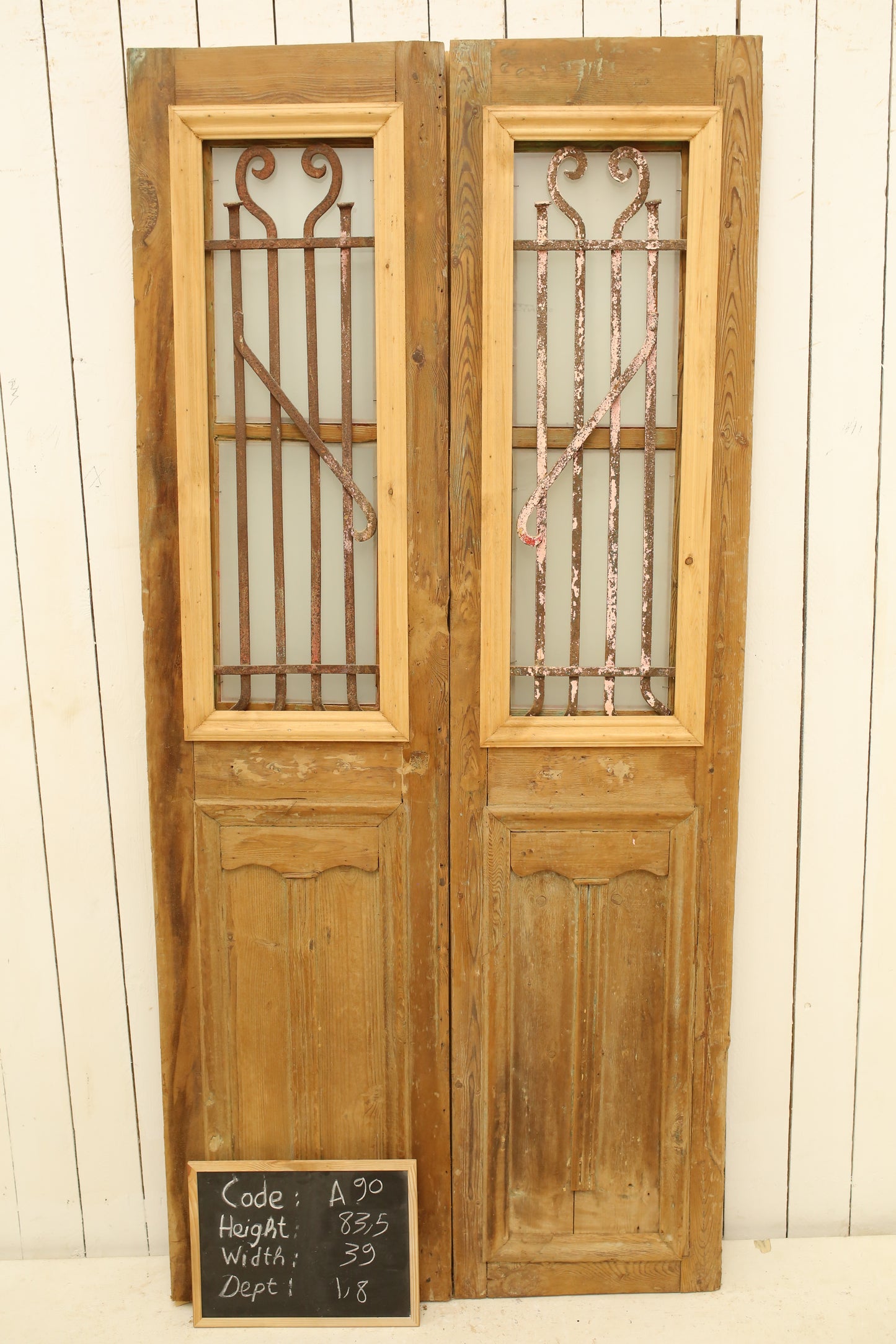 VINTAGE DBL FRENCH METAL DOOR A90