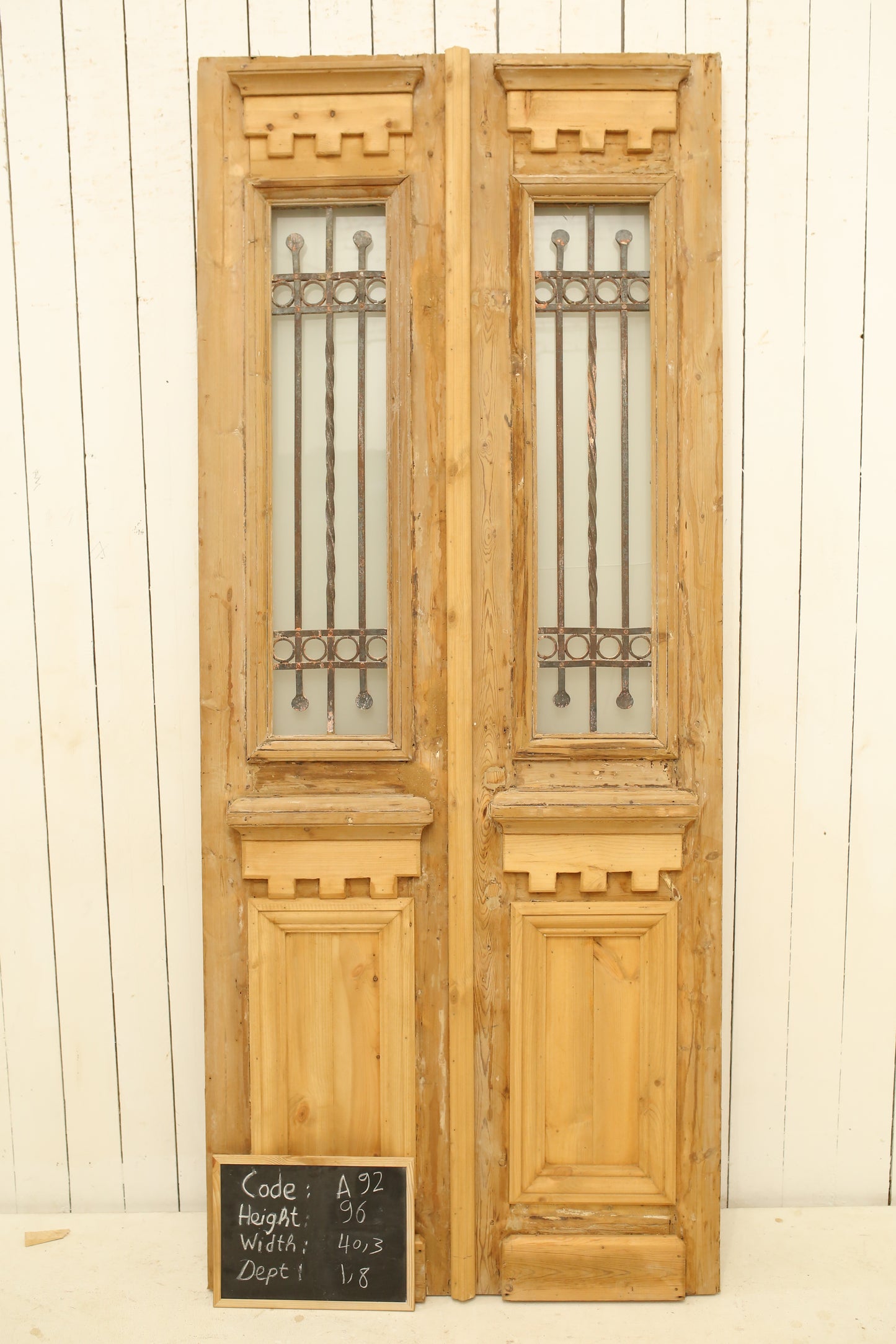 VINTAGE DBL FRENCH METAL DOOR A92