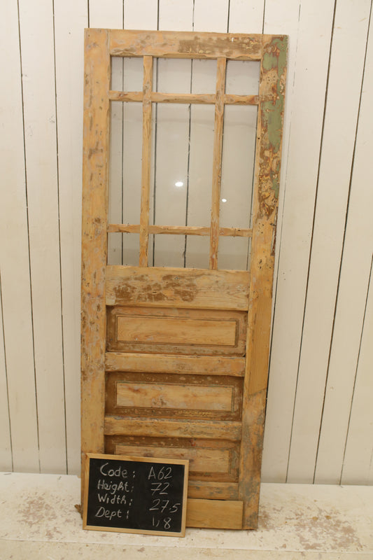 VINTAGE SINGLE GLASS DOOR A62