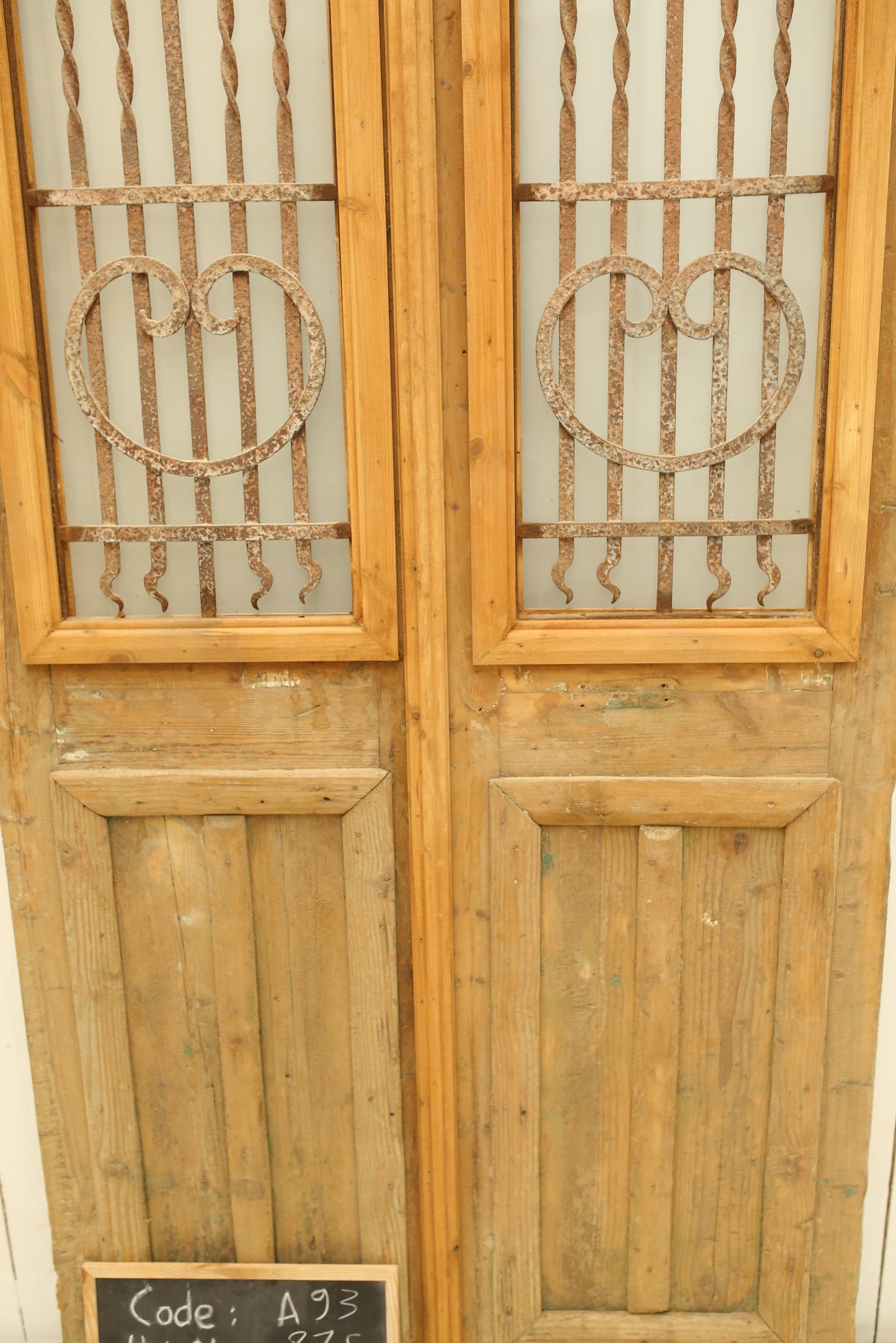 VINTAGE DBL FRENCH METAL DOOR A93