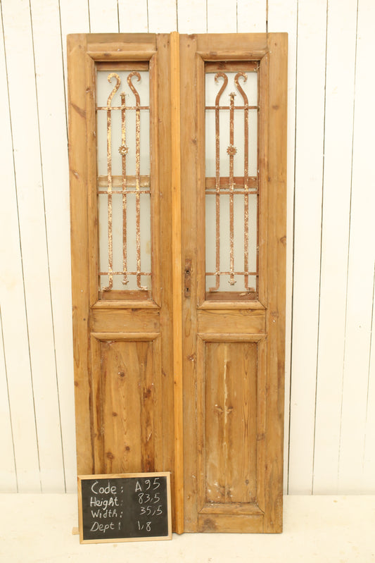 VINTAGE DBL FRENCH METAL DOOR A95