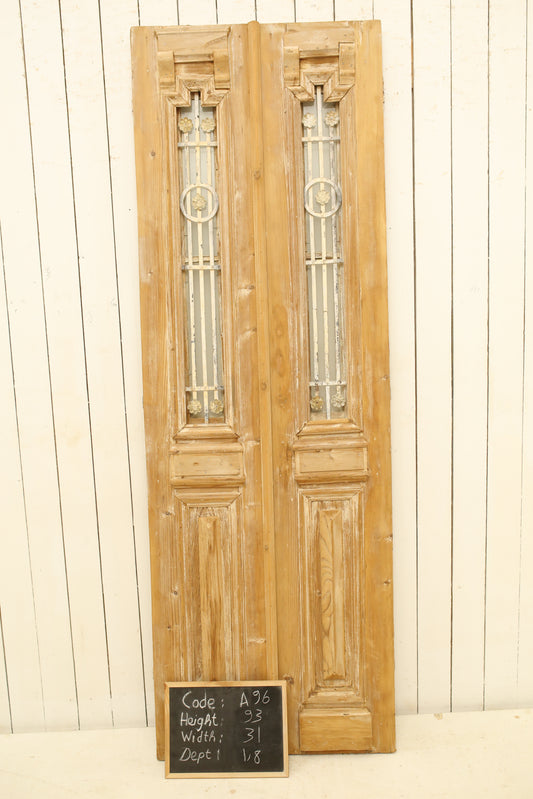 VINTAGE DBL FRENCH METAL DOOR A96