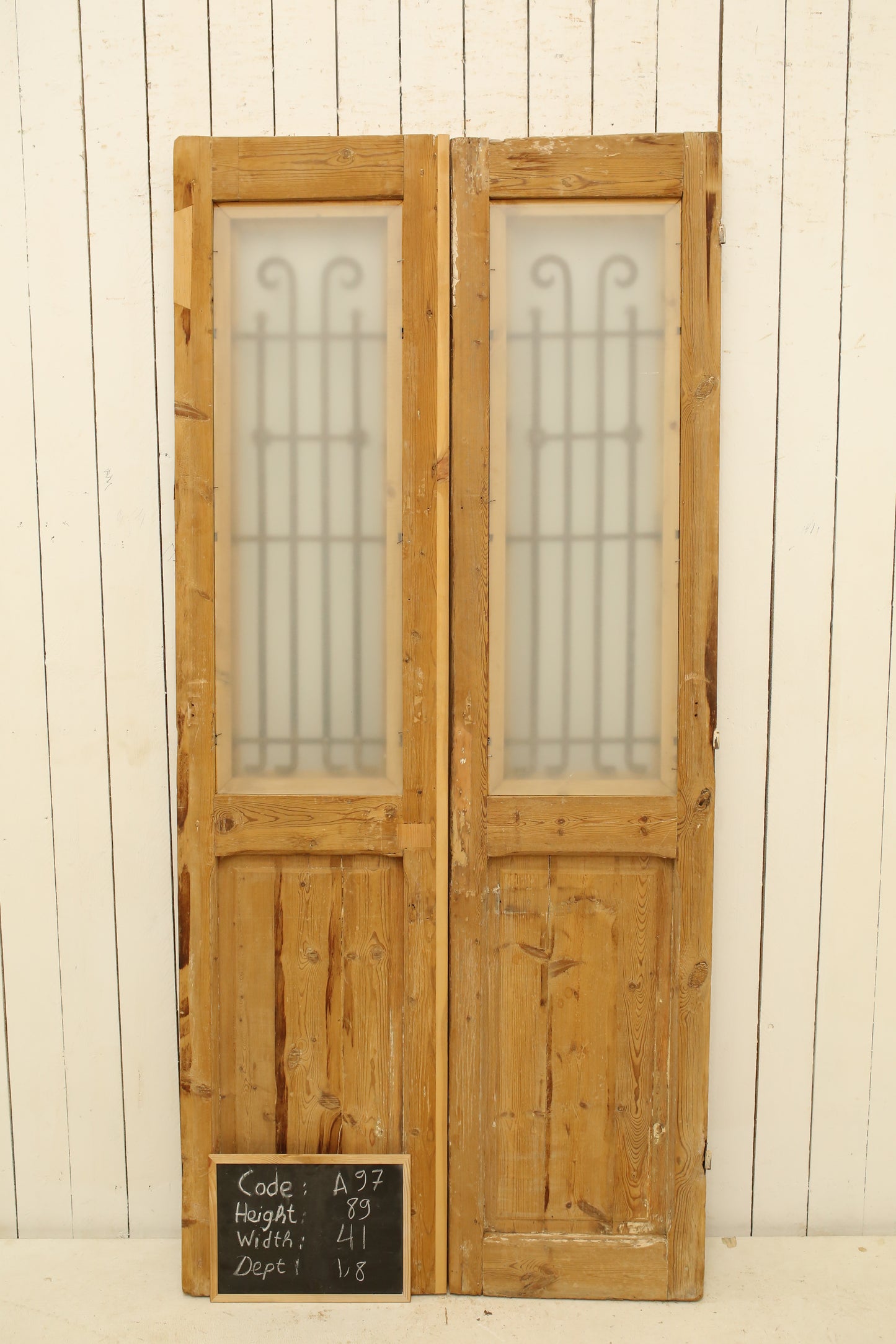 VINTAGE DBL FRENCH METAL DOOR A97