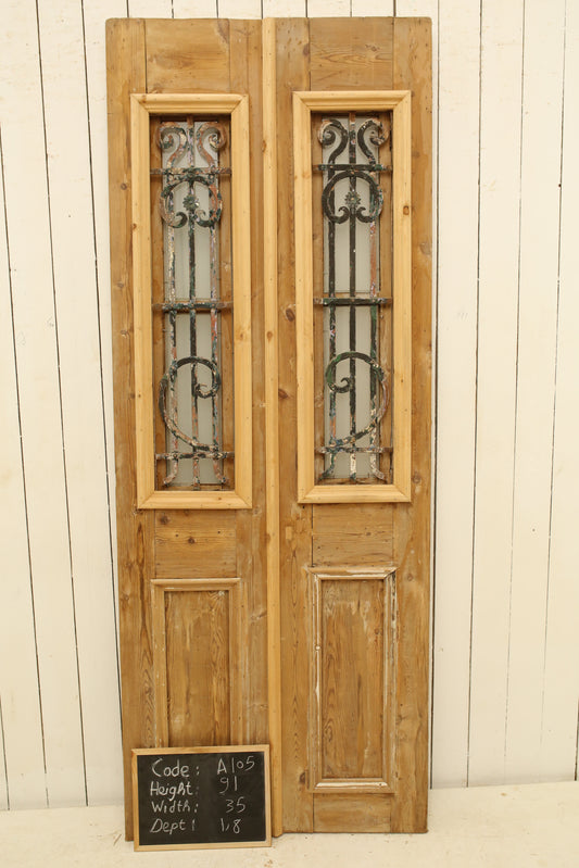 VINTAGE DBL FRENCH METAL DOOR A105