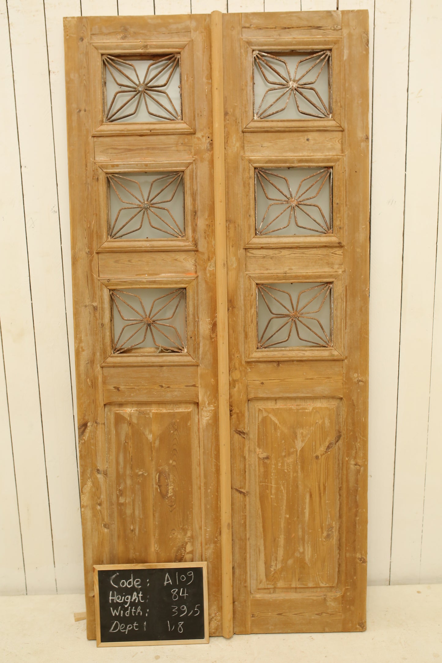 VINTAGE DBL FRENCH METAL DOOR A109