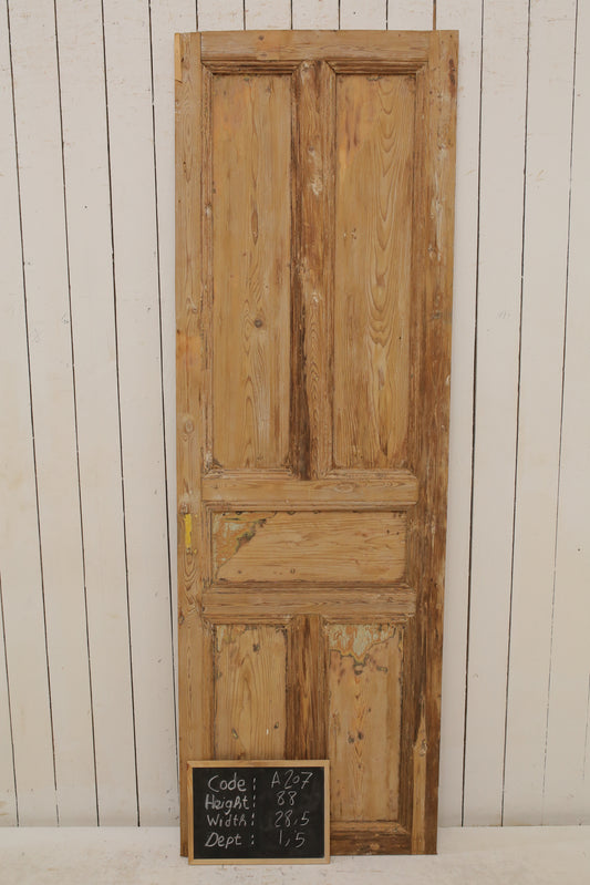 VINTAGE SINGLE DOOR A207