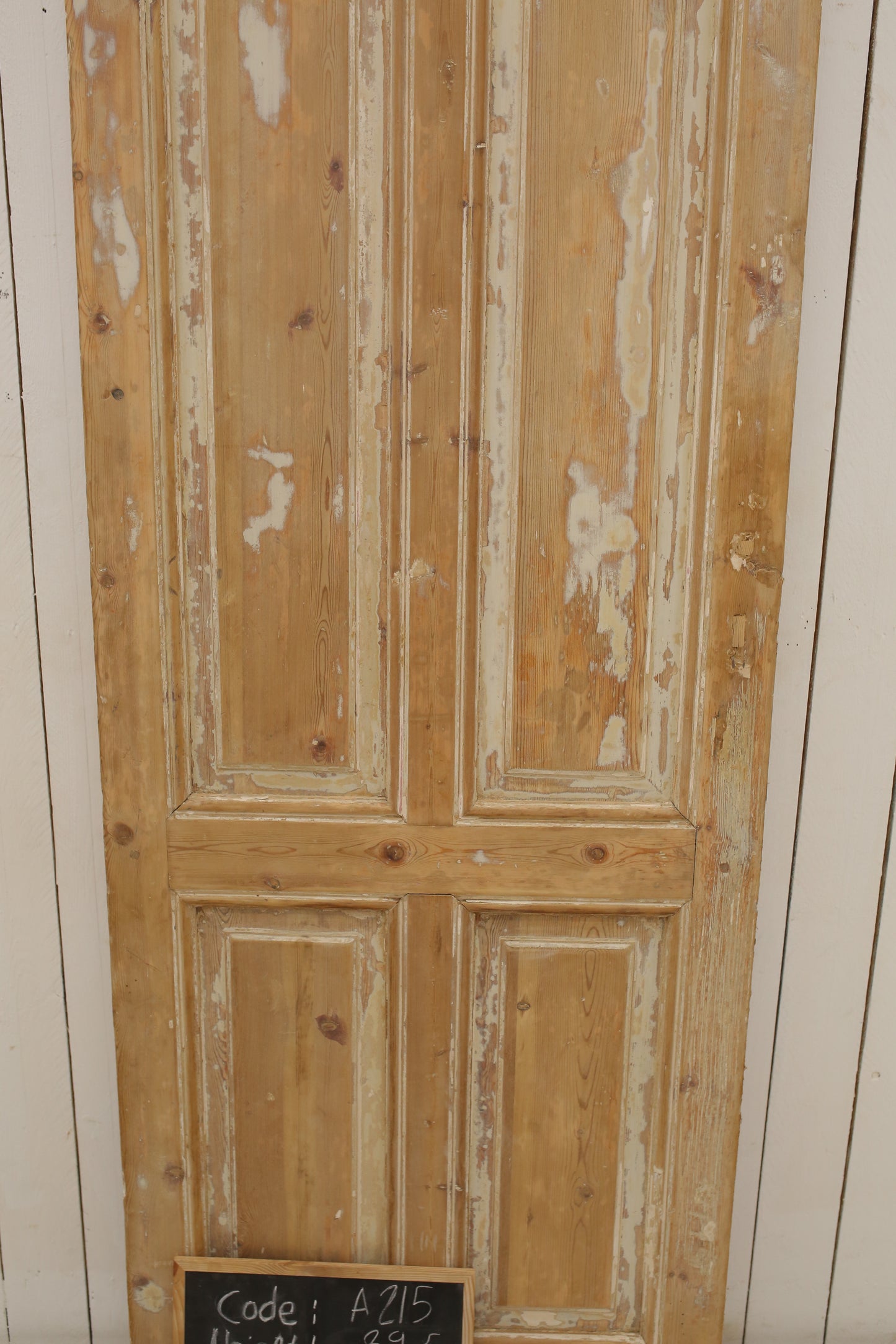 VINTAGE SINGLE DOOR A215