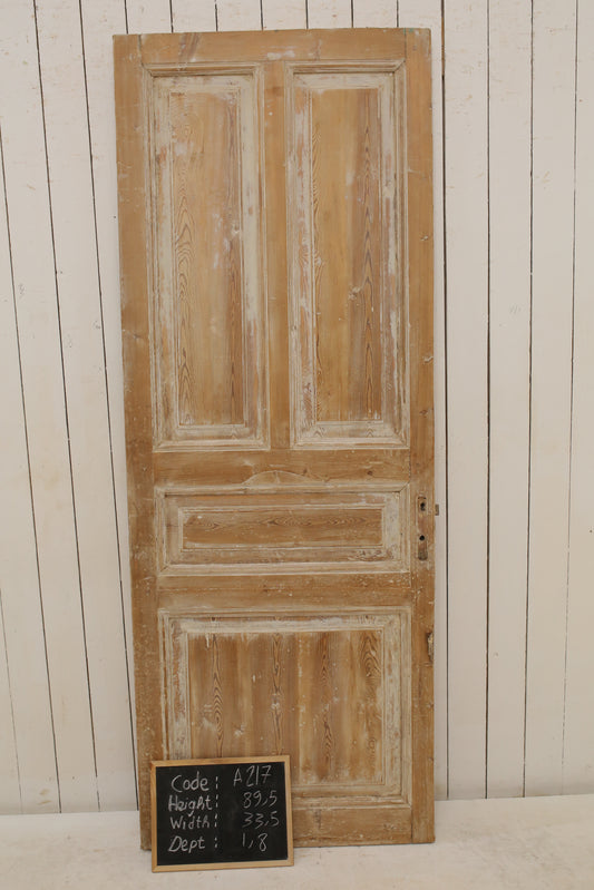 VINTAGE SINGLE DOOR A217