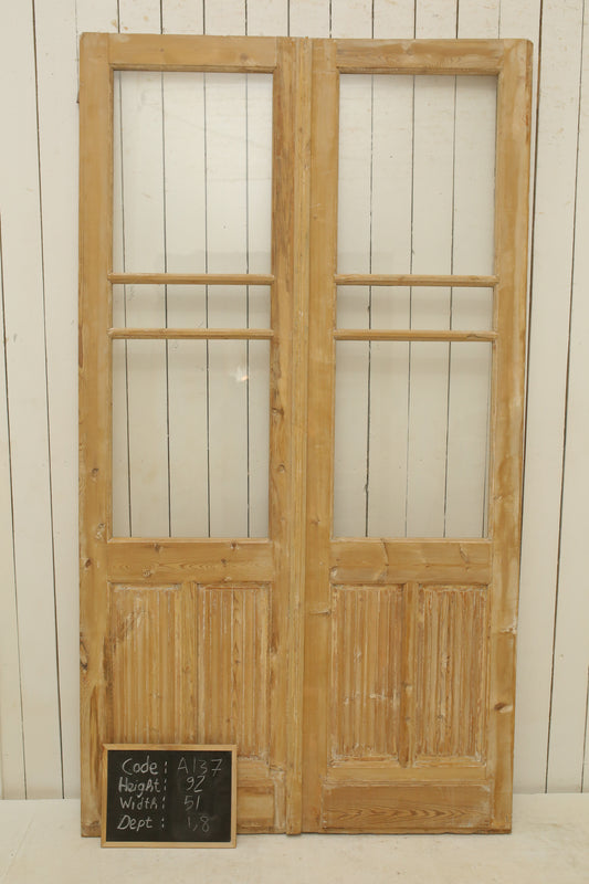 VINTAGE DBL FRENCH GLASS DOOR A137