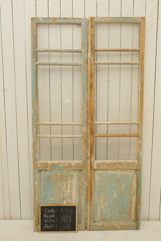 VINTAGE DBL FRENCH GLASS DOOR A138